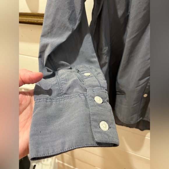 🩵THE NORTH FACE blue button down shirt size L - Picture 7 of 9